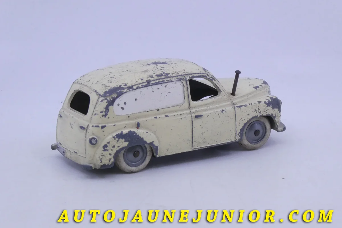 #1503 – C-I-J – Renault – 300 Kgs – Colorale Ambulance