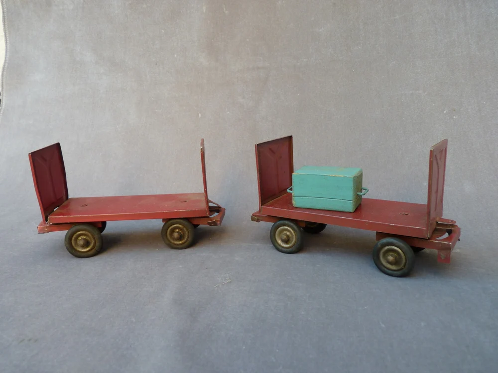 DECOLUX - Paire de chariots à bagages (Jouet vintage)